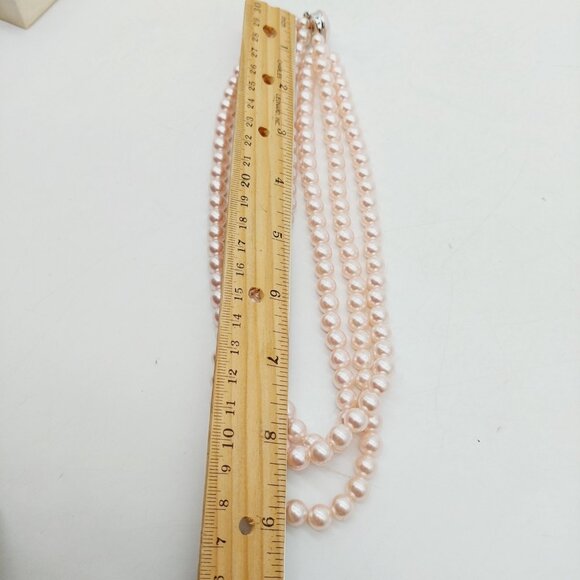 Vintage Faux Pink Pearl 3 Strand Choker Necklace 12”-14” Made In Japan - Picture 5 of 6